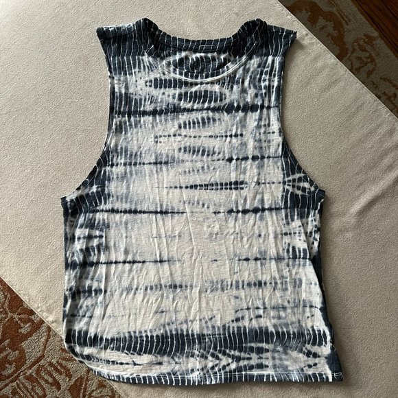 Aeropostale Tops - Like NEW Aeropostale Blue & White Tie Dye Tank Top Sz S